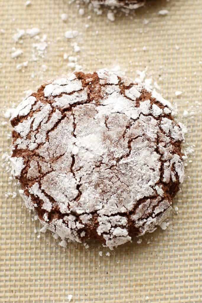 gluten free chocolate crinkle cookies