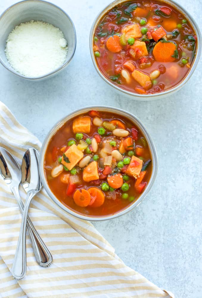 minestrone soup recipe in two bowls