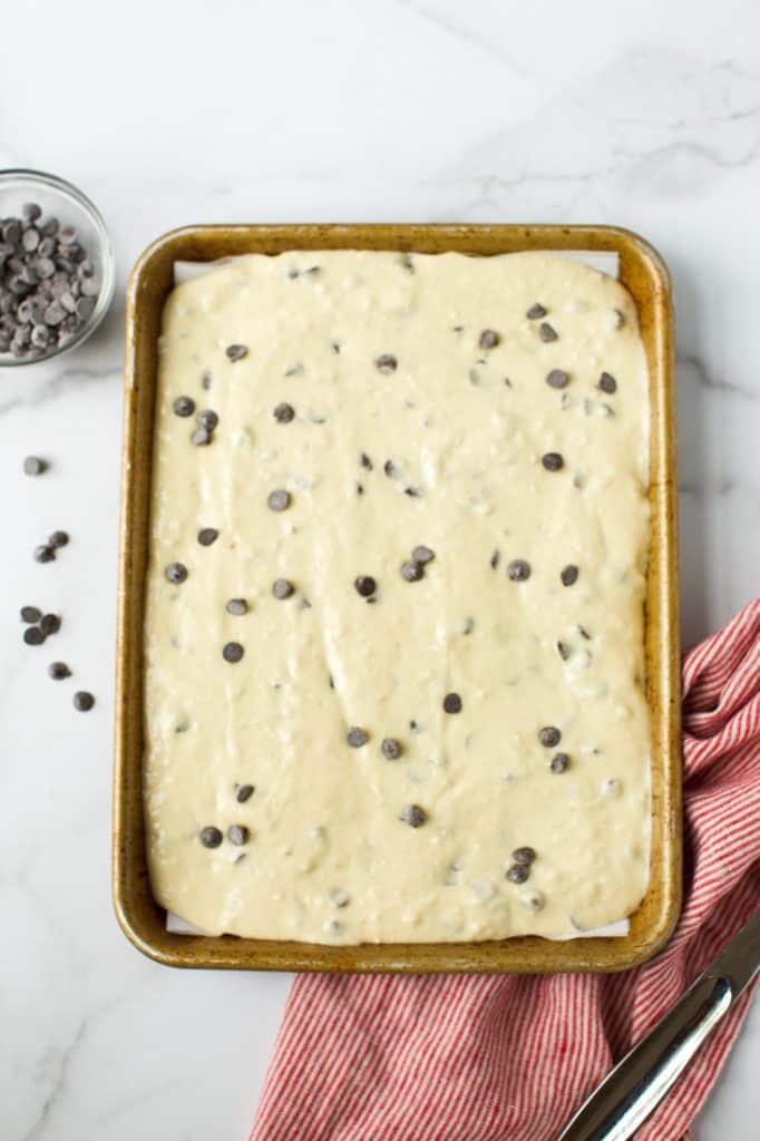 sheet pan pancakes with chocolate chips