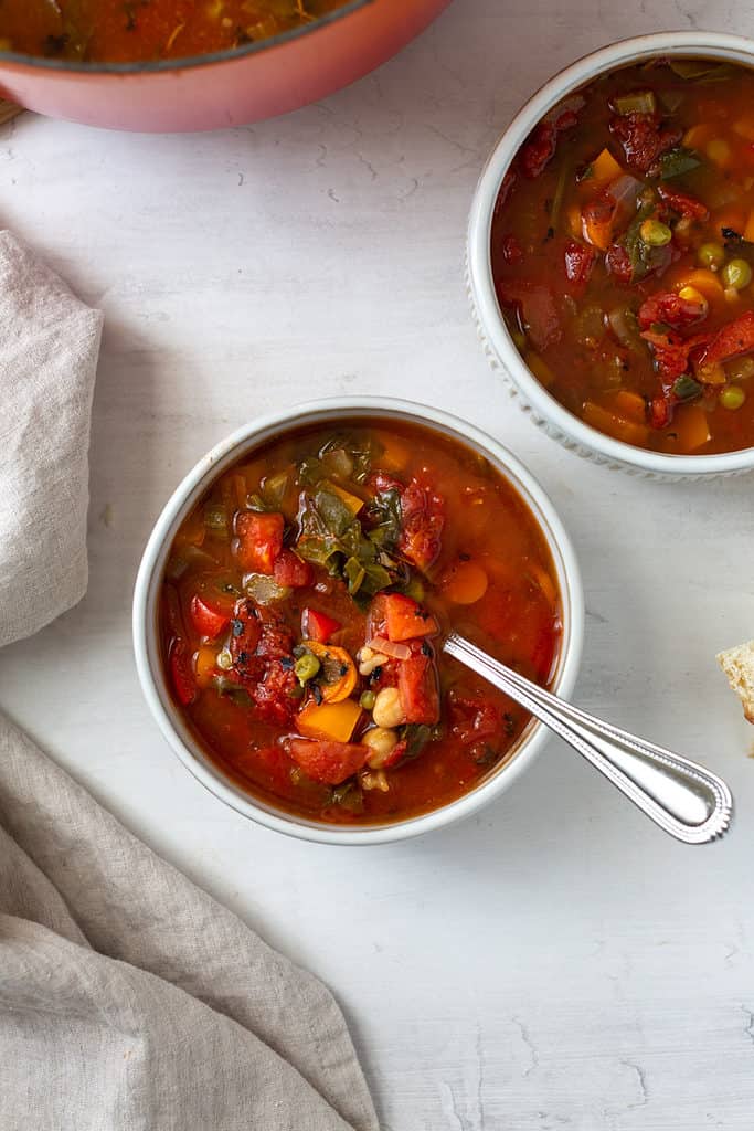 panera bread 10 vegetable soup in a white bowl