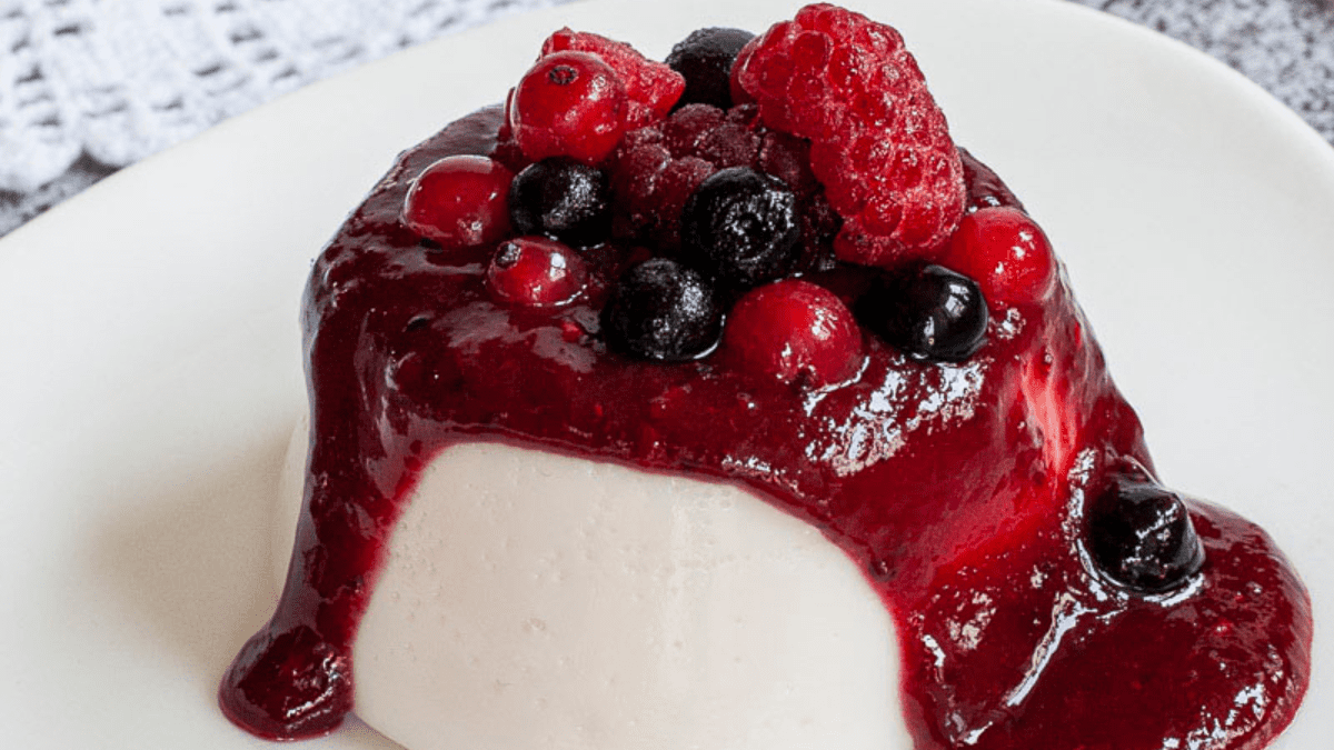 Creamy Vegan Panna Cotta