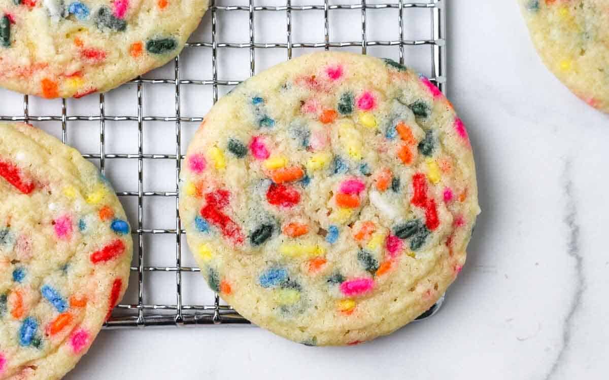 vegan funfetti cookies on cooling rack