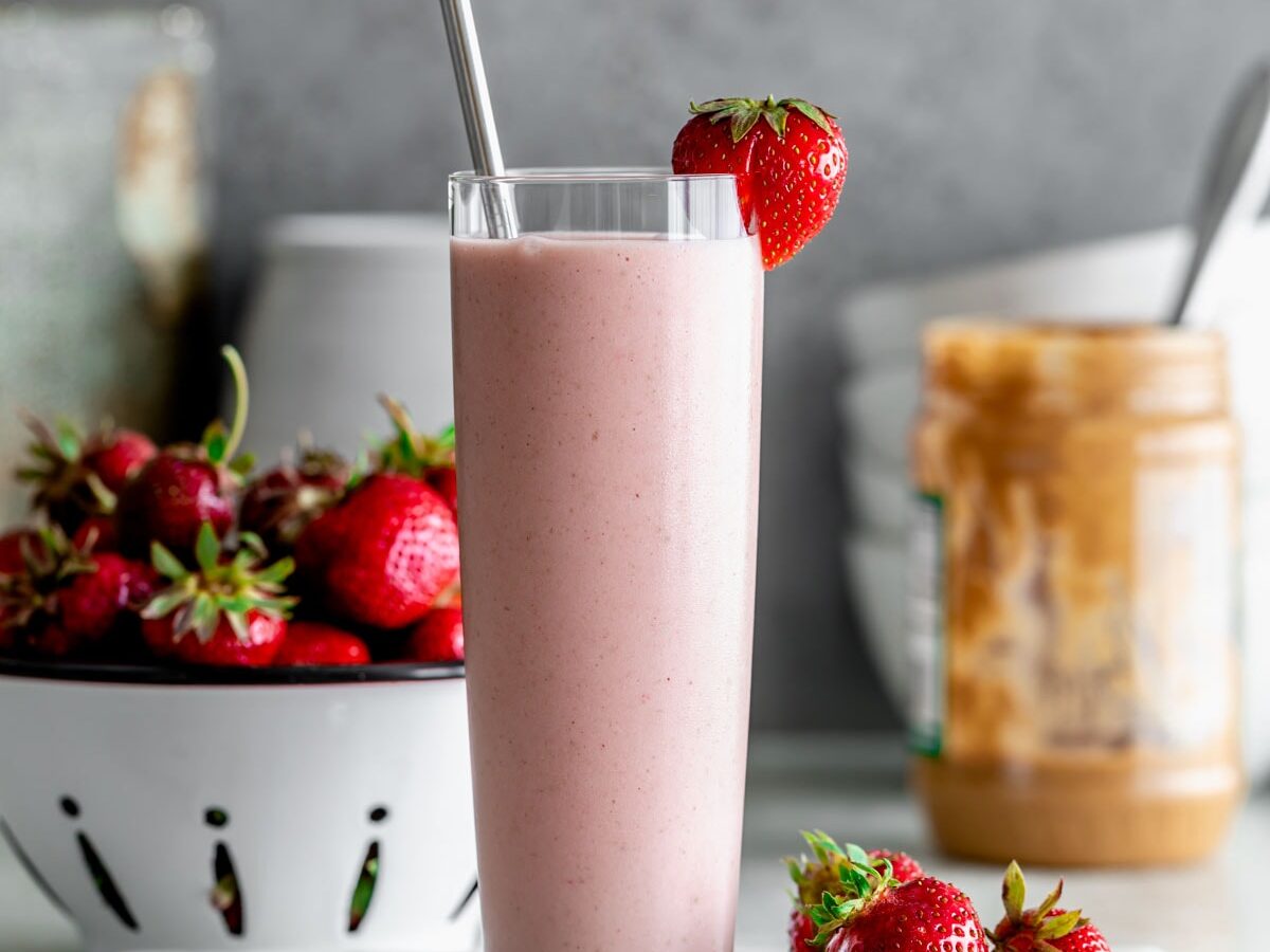 strawberry peanut butter smoothie